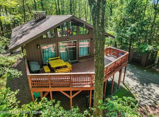 56 Skye Dr, Lake Harmony, PA 18624