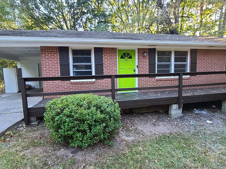 1642 E Fayetteville Rd — Photo 1