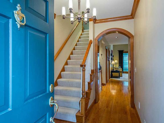 4th image of 1365 White Oak Ln
