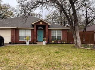 553 Dylan Ct, Azle, TX 76020