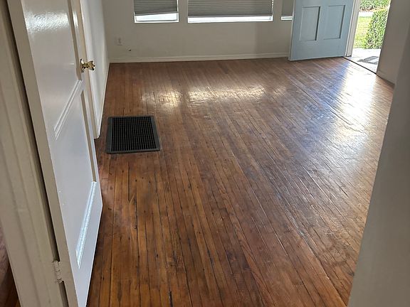 2nd image of 4652 N Banner Dr APT 2