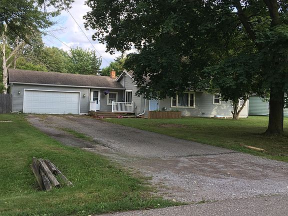 3rd image of 1376 Ives Ave