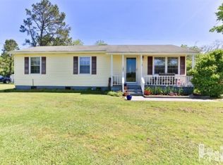 1366 Old Savannah Rd, Burgaw, NC 28425