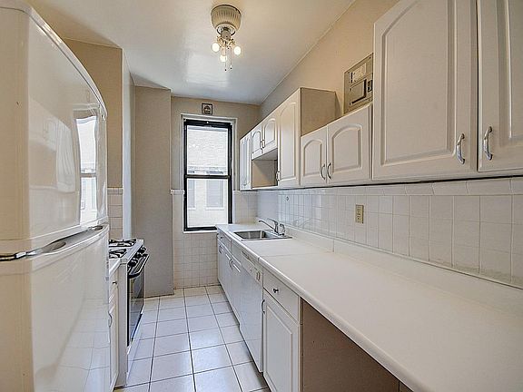5th image of 2600 Kennedy Blvd #F