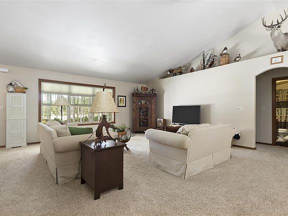 2nd image of 433 Hoganwood Cir