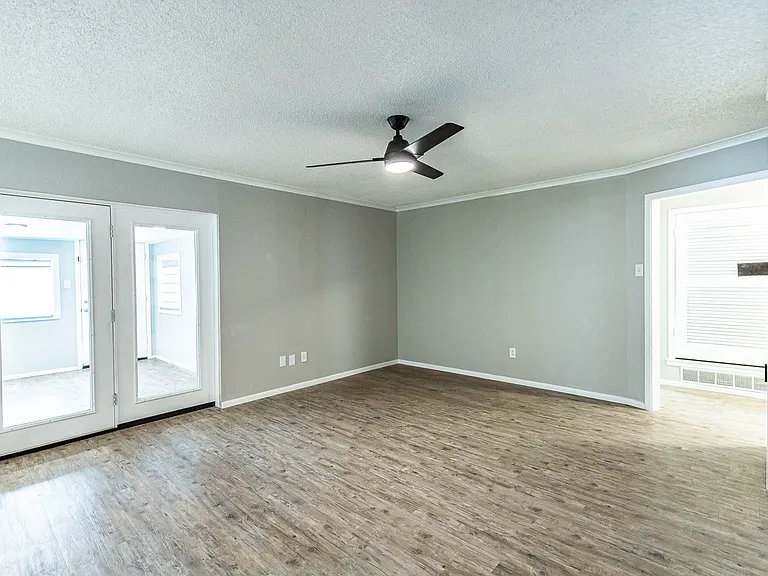 9611 Bangor Ave — Photo 4