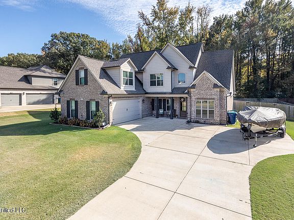 2nd image of 3645 Bailey Ln