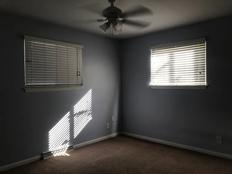 3409 N California Ave — Photo 11