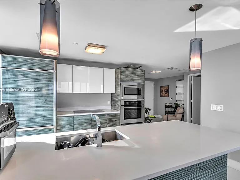 460 NE 28th St #1708 — Photo 31