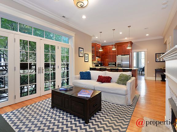 Kitchen / Living Room