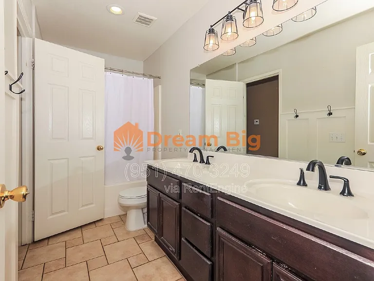 1493 Evergreen Ave — Photo 19