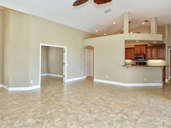 5th image of 26 Sportsman Cir