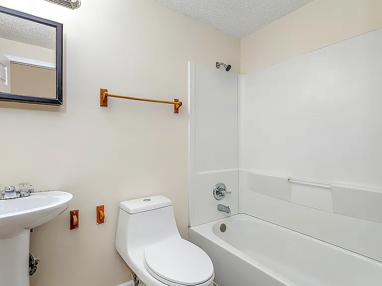 1204 Ogden Pl — Photo 11