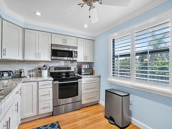 2nd image of 2424 N Federal Hwy APT 310