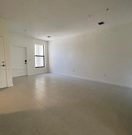 3rd image of 210 SW 159th Ct