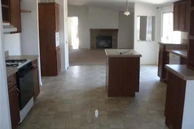 45995 Roca Vista Rd — Photo 1