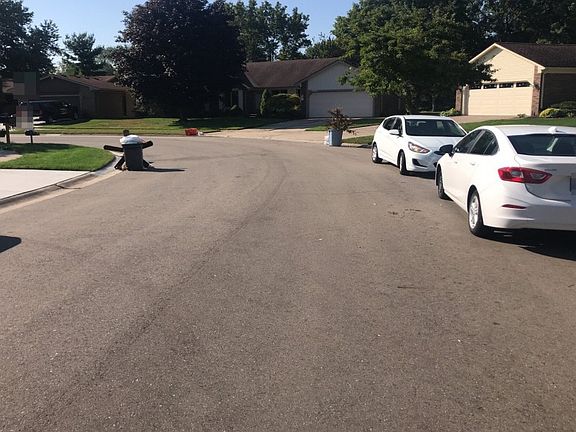 4th image of 15017 Woodside Dr