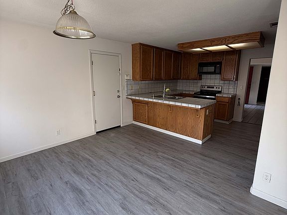 4th image of 1011 Snowgoose Ln