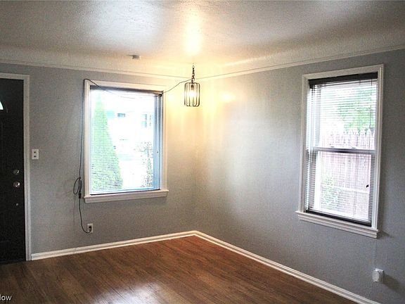 3rd image of 14120 San Diego Ave