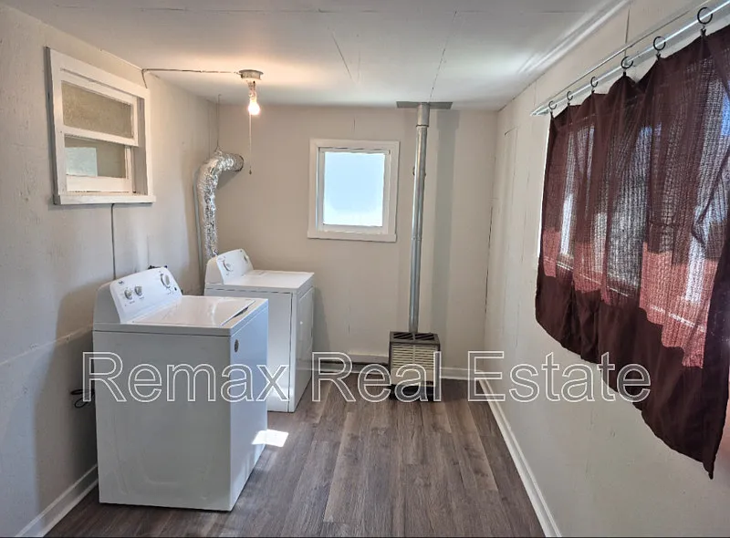 1 bed, 1.0 bath, $1,100 — Photo 3