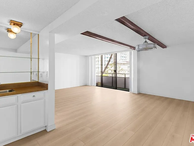 10535 Wilshire Blvd #603 — Photo 6