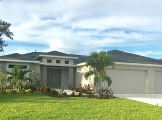 1821 SW 28th Ln, Cape Coral, FL 33914