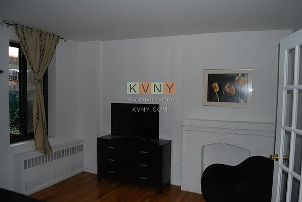 Rented by KVNY Soho | media 31
