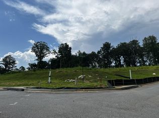 748 Middle Fork Trl #387, Suwanee, GA 30024