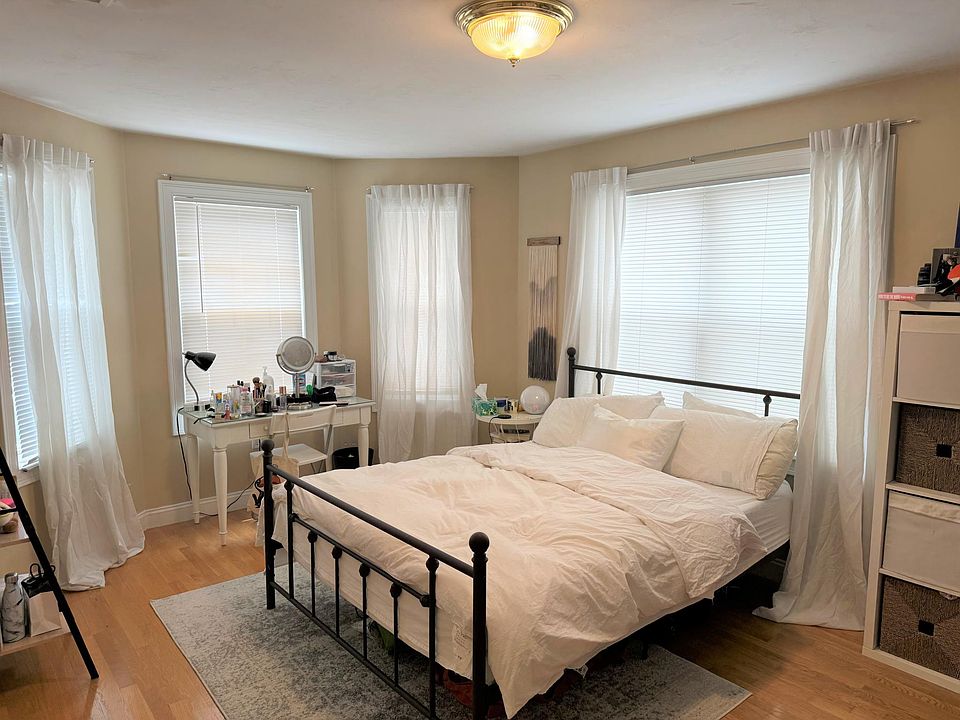 bed 1