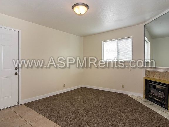 4th image of 293 E Hill Ave APT 7