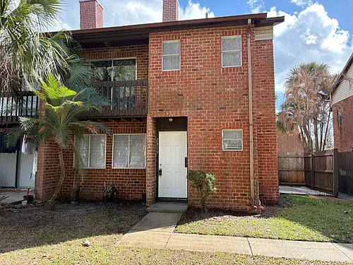 2379 Huntington Green Ct Photo 1