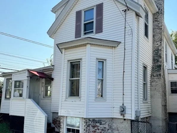 51 Dix St, Revere, MA 02151