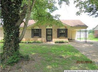 6730 Embassy Cir, Horn Lake, MS 38637
