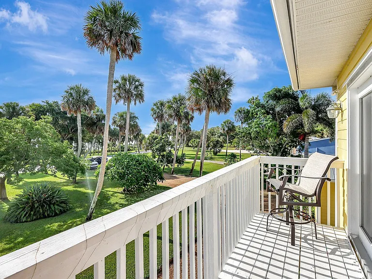 7501 S Indian River Dr — Photo 12