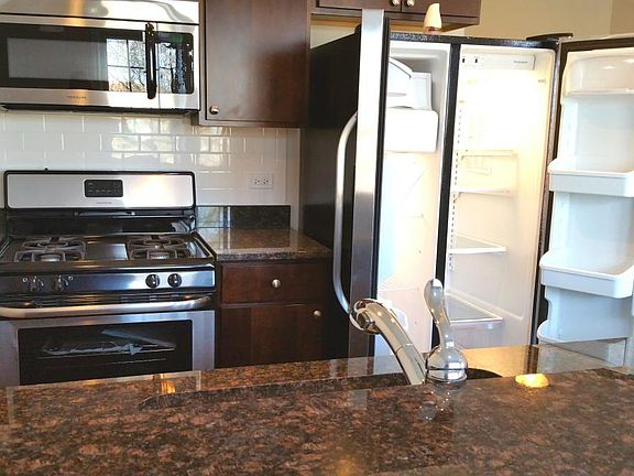 2nd image of 4322 S Michigan Ave #2