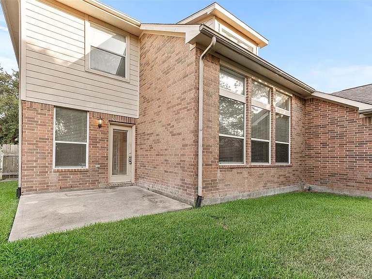 4302 Countryoaks Ct — Photo 24