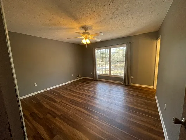 New Luxury Vinyl Plank throughout!