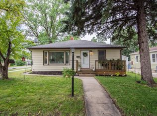 821 1st St S, Moorhead, MN 56560