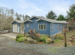 635 S Falcon St, Rockaway Beach, OR