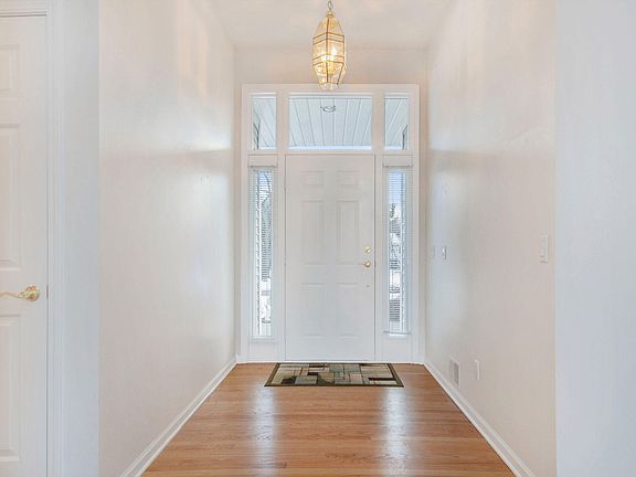2nd image of 617 Grand Woods Ct NE