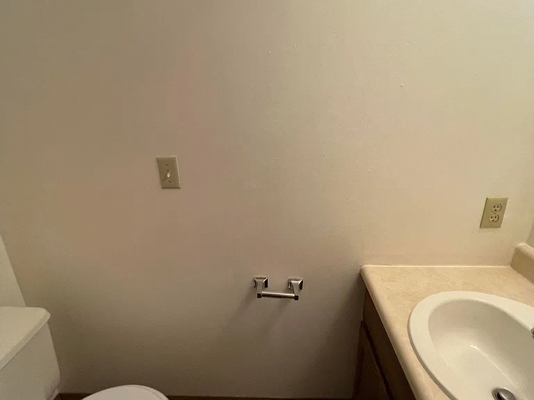1036 Village Ln — Photo 7