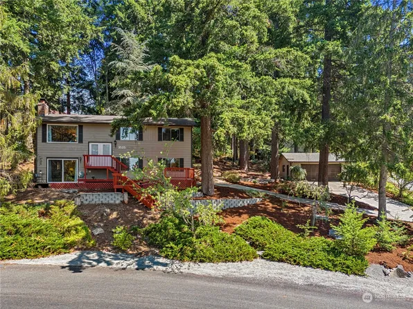 3525 96th Avenue E, Edgewood, WA 98371