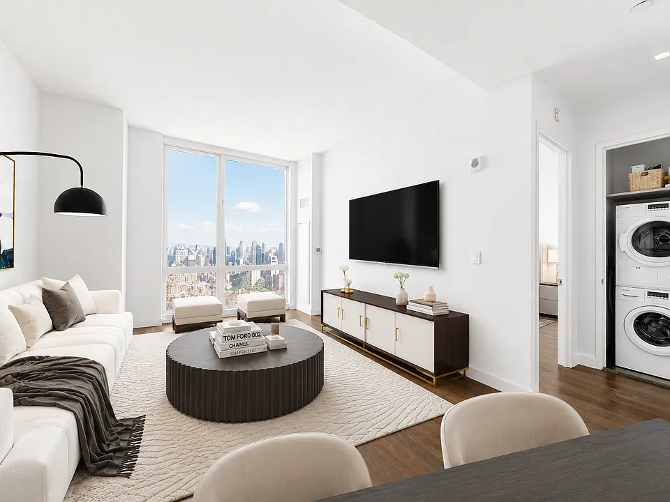 605 W 42nd St #Penthouse 5V