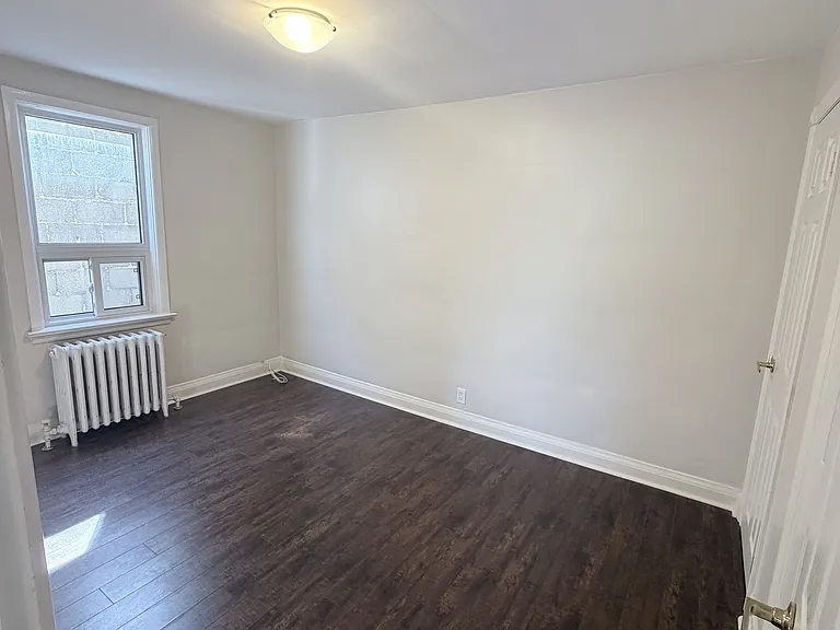287 Lakeshore Rd E #1 — Photo 7