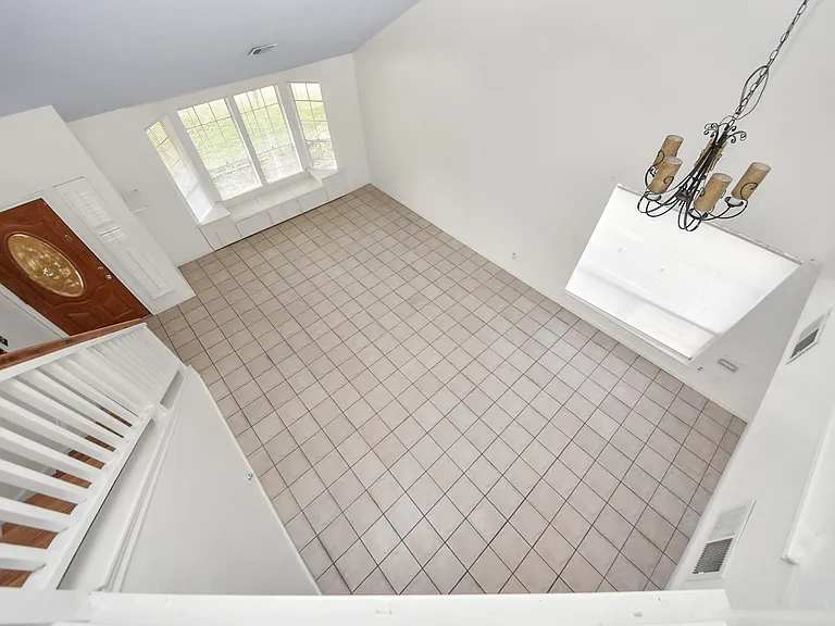 15614 Barbarossa Dr — Photo 16