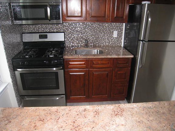 2nd image of 21-14 38th St #2
