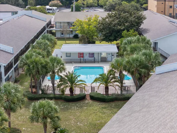 Breeze Apartments, 75 Nightingale Ln #641efdd8b, Gulf Breeze, FL 32561