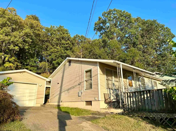 2502 Core Rd, Parkersburg, WV 26104