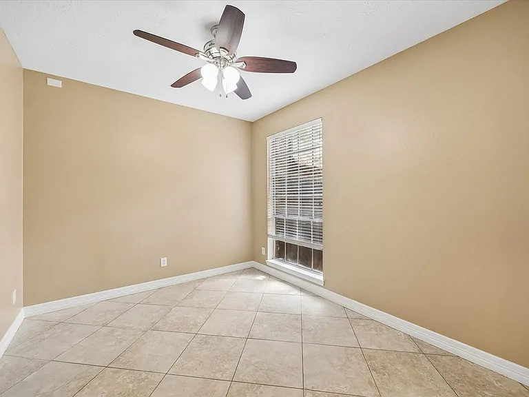 9 E Willowwood Ct — Photo 6