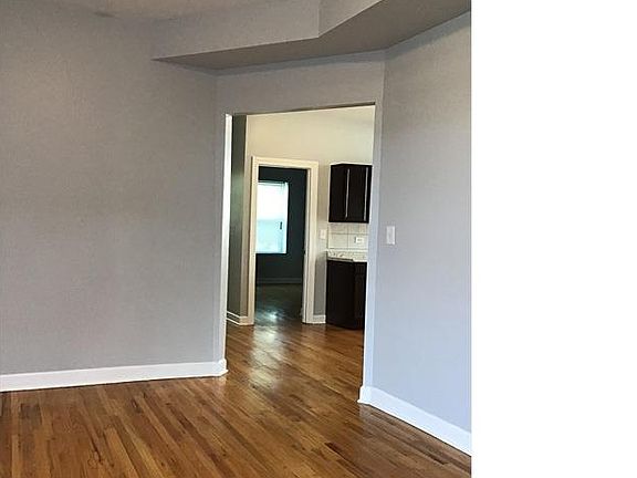 2nd image of 5219 S Calumet Ave #0